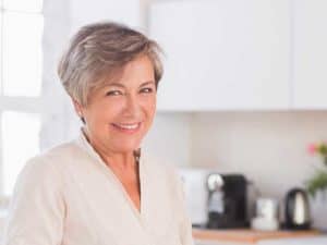 Топли вълни и нощно изпотяване водят до костни проблеми