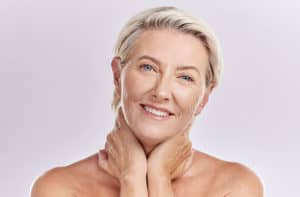 Жени в критическа възраст – специална грижа за кожата