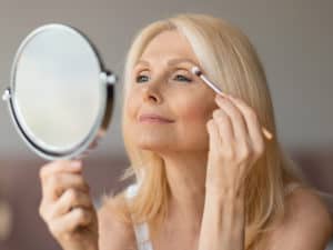 Съвети за правилна грижа за кожата по време на менопауза