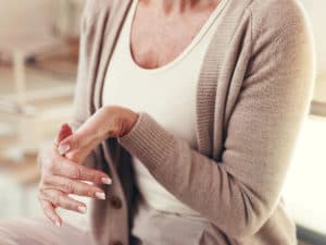 Как да се предпазим от остеопороза при менопауза?